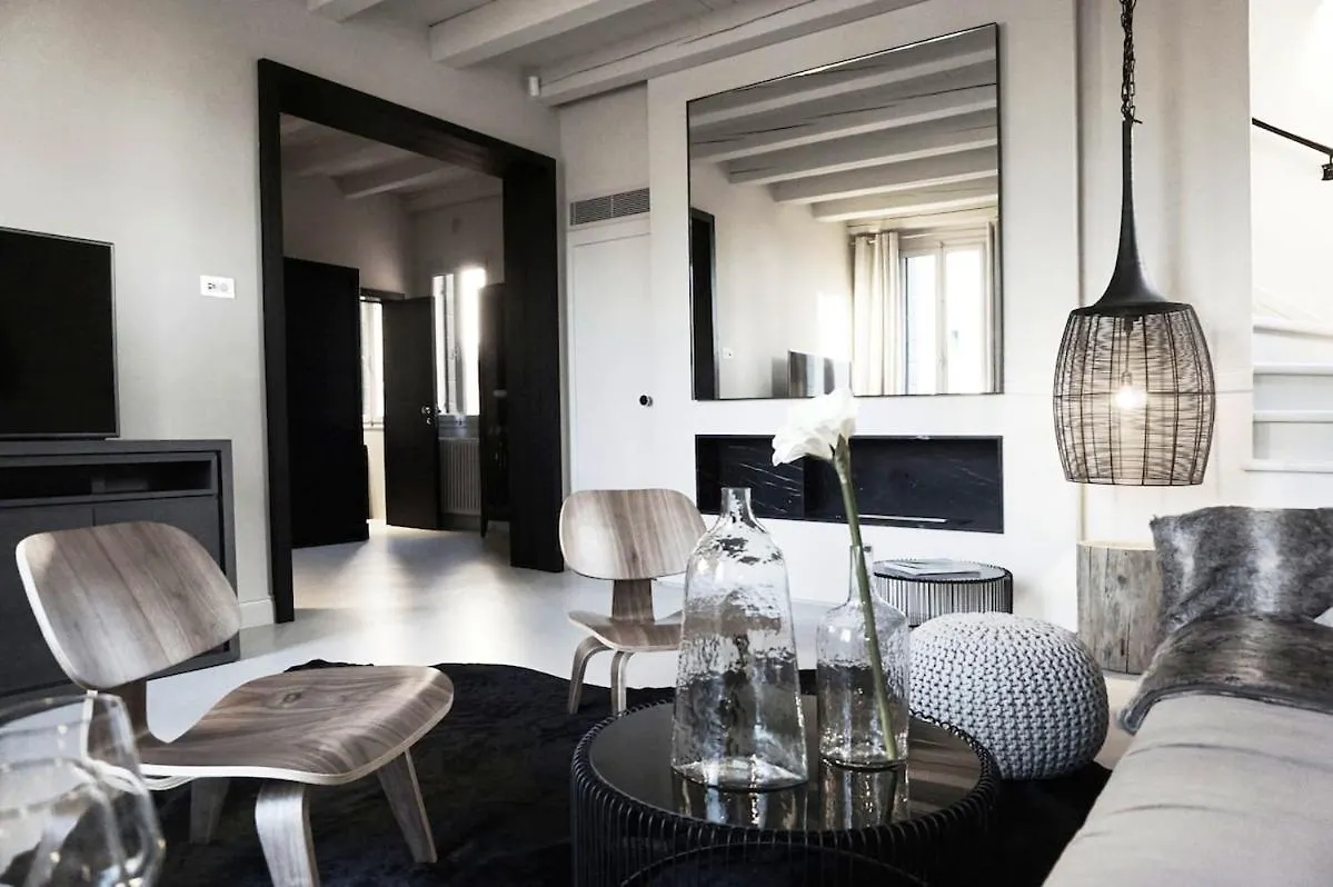 Venetian 17Th Palazzo Brenta River Luxury Elegance Mira Italy